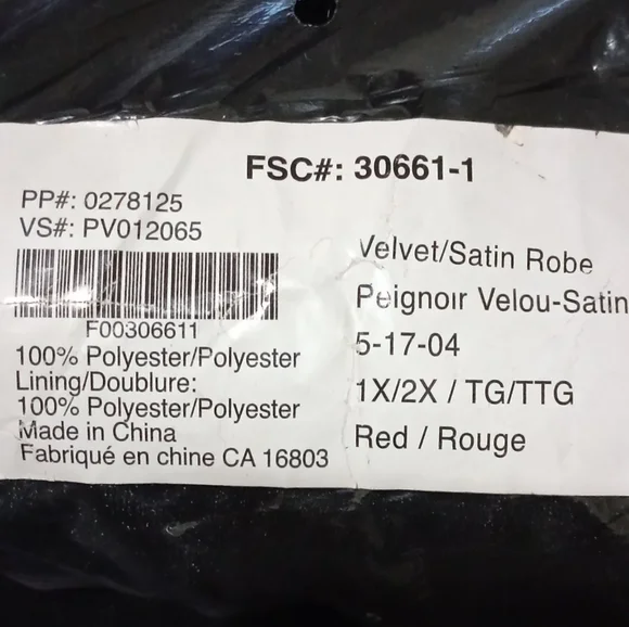 Black and red velvet robe - Picture 7 of 8